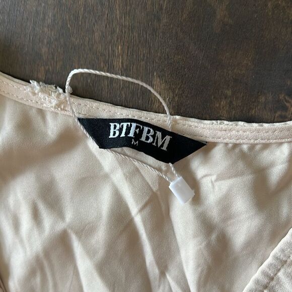 BTFBM V Neck Wrap Ruffle Sleeve Swiss Dot Bohemian Ruffle Beach Party Dress - Picture 9 of 12